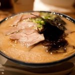 すがい - すがい　博多ラーメン