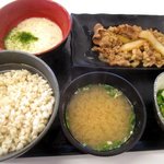 Yoshinoya - 麦とろ牛皿御膳！