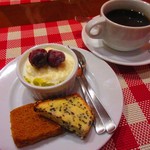 ビストロ アオキ - デザート盛り合わせとコーヒー