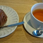 コンコント菓子店 - モンブラン ＆ 加賀の紅茶。