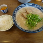 げんこつ - ラーメン　+　小ライス