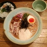 Homemade Ramen 麦苗 - 冷やし醤油らぁめん　ミッキー撮り　片目やな！