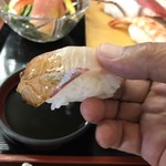 今泉 - ハマチです