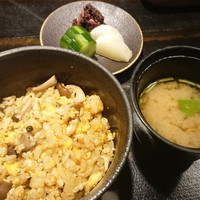 みなみ - ガーリックライス　味噌汁　香の物