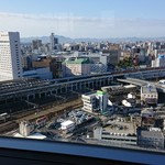 anakuraumpurazahoteruokayamawashokudainingukuriyasen - 席からの眺望