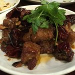 大衆中遊華食堂 八戒 - ラムスペアリブと朝天辣椒
