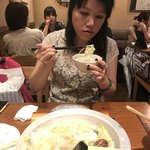 てけてけ - 毎度おつきあい頂き、ありがとう。
            
            初の鶏の水炊き、自分の思ってたイメージとは違ってて
            結構味が濃い出汁でした