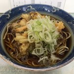 遠野屋 - 料理写真:小柱かき揚げそば(¥420)