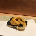にい留 - （2018年6月）ムラサキウニの磯辺揚げ