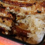 築地ダイニング 金のうなぎ - 金のうな重「大王」の2段目