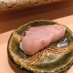 鮨みやもと - 小田原産　黒むつ　焼き霜造り