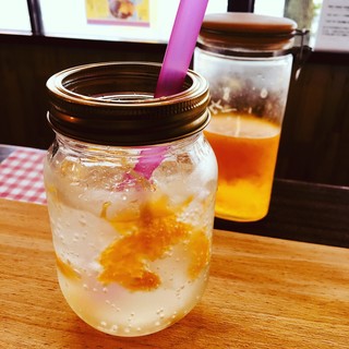 EGG&CHEESE CAFE SYNC_2