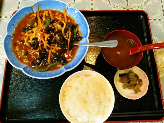 悦悦飯店>