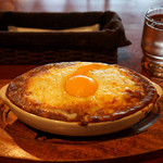 スマイルガーデンカフェ パーラーふくだ - お店の名物「焼きチーズカレー」。