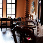 スマイルガーデンカフェ パーラーふくだ - 大きな窓があり自然光もいっぱい。