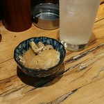 備長 - お通しとレモンサワーですよ