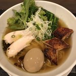 麺屋 奥右衛門 - 丸鶏スープ  鶏塩麺