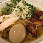 麺屋 奥右衛門 - 鶏塩麺 アップ  味玉