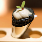 サンプリシテ - ランチコース 5940円 の帆立とトリュフのタルタル、菊芋のムースとピューレ