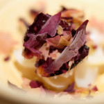 サンプリシテ - ランチコース 5940円 の2日間熟成した函館産牡丹海老と液体窒素の薔薇