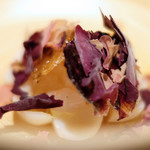 ランチコース 5940円 の2日間熟成した函館産牡丹海老と液体窒素の薔薇