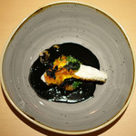 サンプリシテ - ランチコース 5940円 の五島林鮮魚店の平鱸と桜海老 アオリイカの内臓のスープ・ド・ポワソン