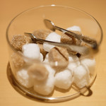 サンプリシテ - ランチコース 5940円 の角砂糖