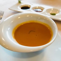 特選近江牛レストラン ティファニー - トマトクリームスープ
                  酸味強めで爽やかなお味。
                  
