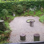 Sobakiri Yuugen - 枯山水風な中庭
