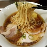 麺や 維新 - 特醤油らぁ麺(1,050円)