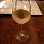 トレッビアーノ・ダブルッツォ（白ワイン）　７００円