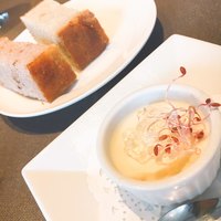 IL PINOLO 銀座 - 前菜とパン