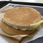 ​McDonald’s  - バンズをひっくり返しただけ…？