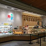 RF1 - RF1 NEWoMan新宿店