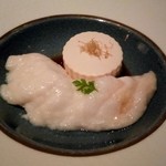 Duddell's - 蒸しハタ、豆腐と醤油添え