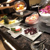 ブッフェアンドカフェ スロープサイドダイナー ザクロ - 