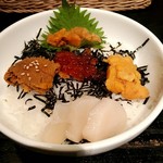 うに屋のあまごころ - オリジナルウニ丼