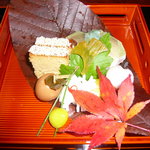 葉山 日影茶屋 - 前菜、さば押寿司など