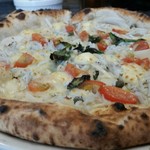 ラ フィーリア デル プレジデンテ - ピッツァ横から