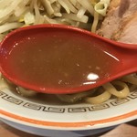 豚山 - 【2018.7.6】豚骨微乳化スープに醤油ダレをキリリと効かせたタイプ。