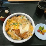 Sanzokuya - カツ丼780円