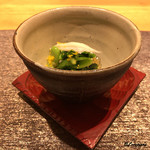 丸新 - 蚕豆､菜花､三つ葉､白魚の柑橘ジュレ自家製唐墨掛け