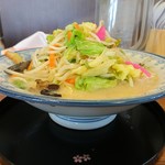 ちゃんぽん 一鶴 - 野菜増し 横から