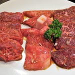 東海苑 - 上ロース1450円。上カルビ1450円。上ハラミ1300円。