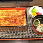 うな繁 - 特選うな重（国産）4600円。