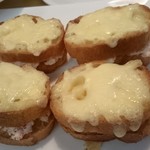 おき野 - カニ身ブルスケッタチーズ焼