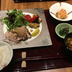 銀座　遠音近音 - 広島産炙り肉料理御膳・六穀豚 1,945円税込