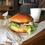 お魚一番 - 料理写真:ハンバーガーのミックス(380円)