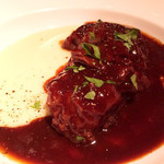 バルストロ バー - 和牛ほほ肉のトロトロ煮込み