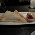 DEN - ホットサンド